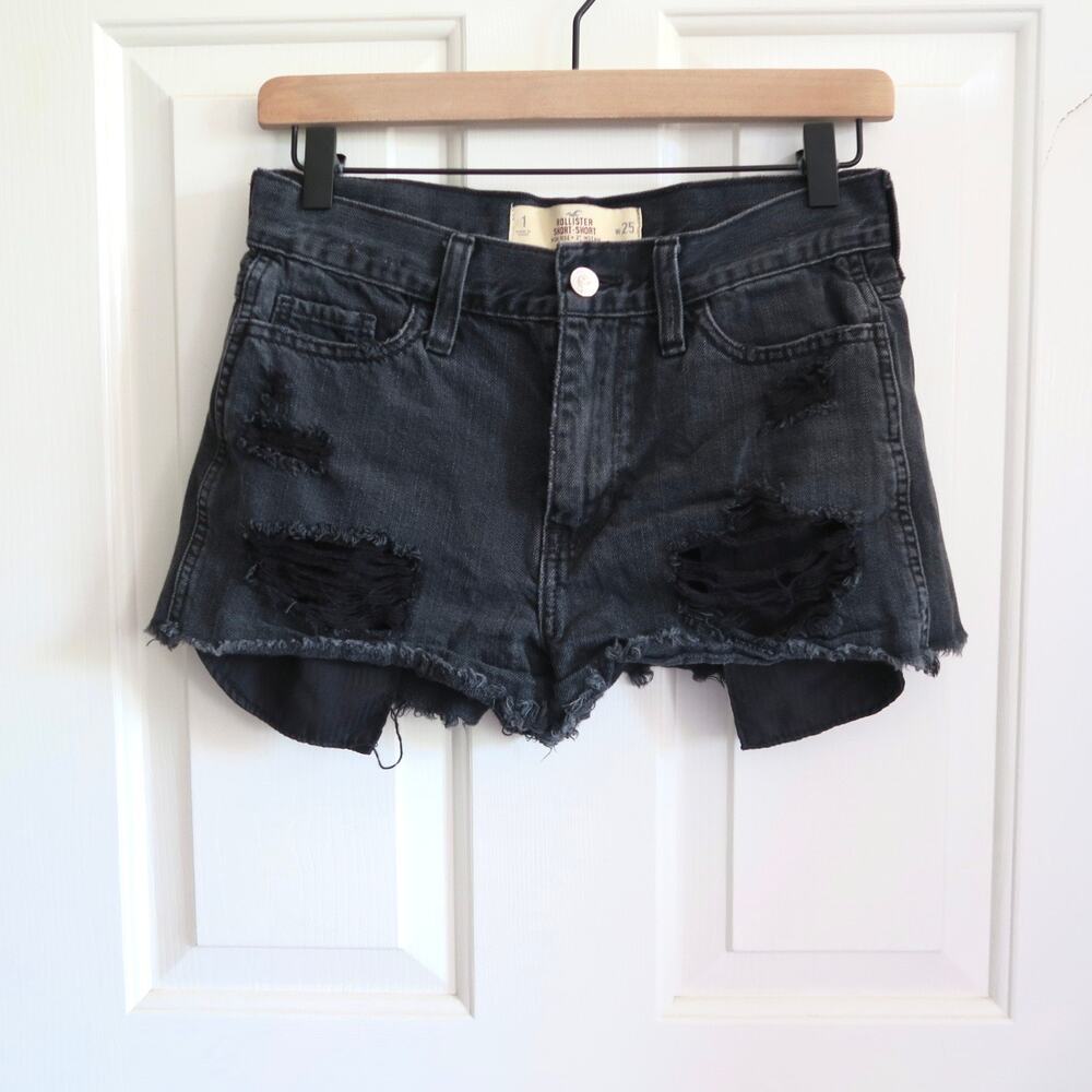 Hollister High Rise Distressed Short-Shorts Black Denim Size 1 / 25